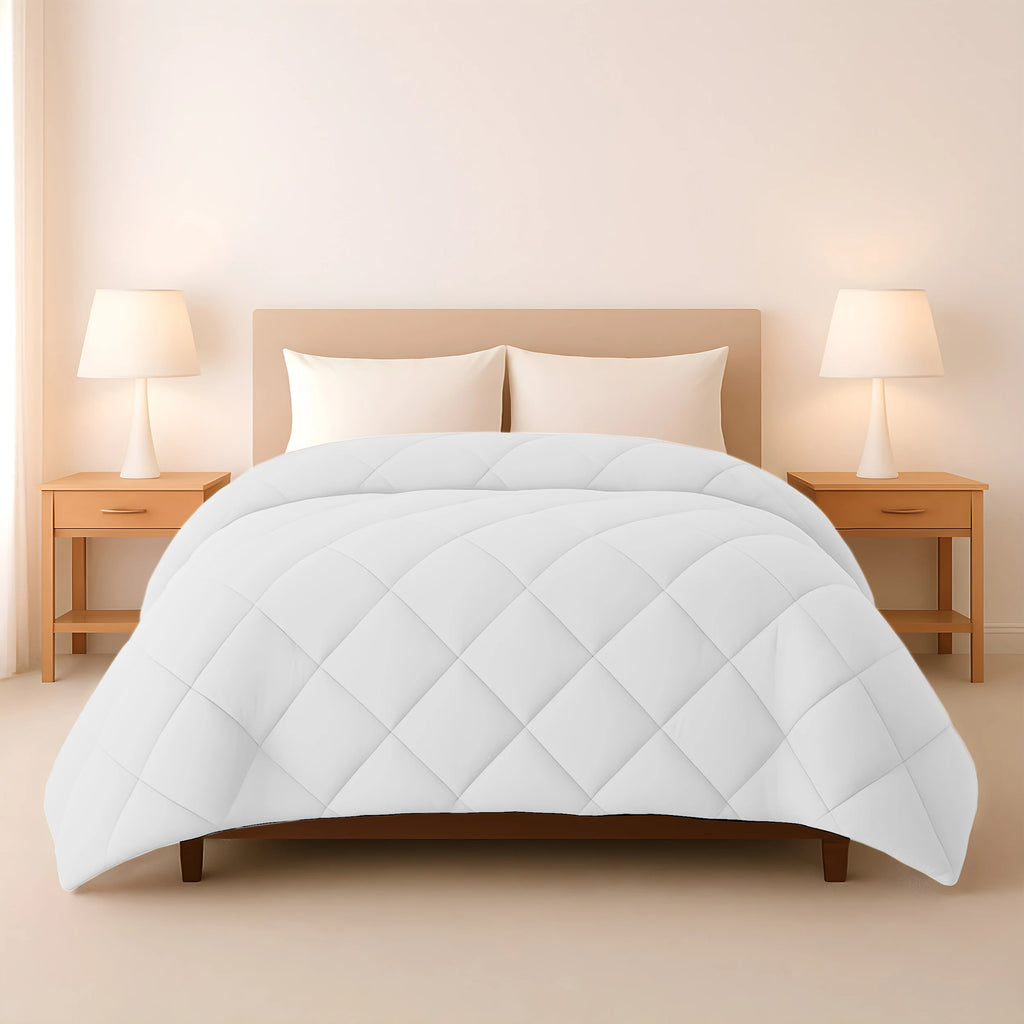 Lightweight 1 Piece Down Alternative Blanket with Soft, Breathable Fabric and Diamond Stitch