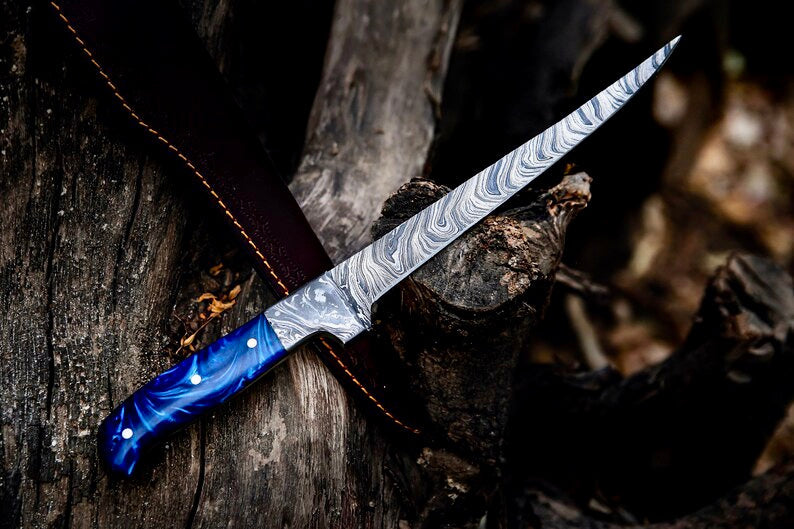 Custom Handmade Angling Knife – Damascus Steel Blade & Resin Handle