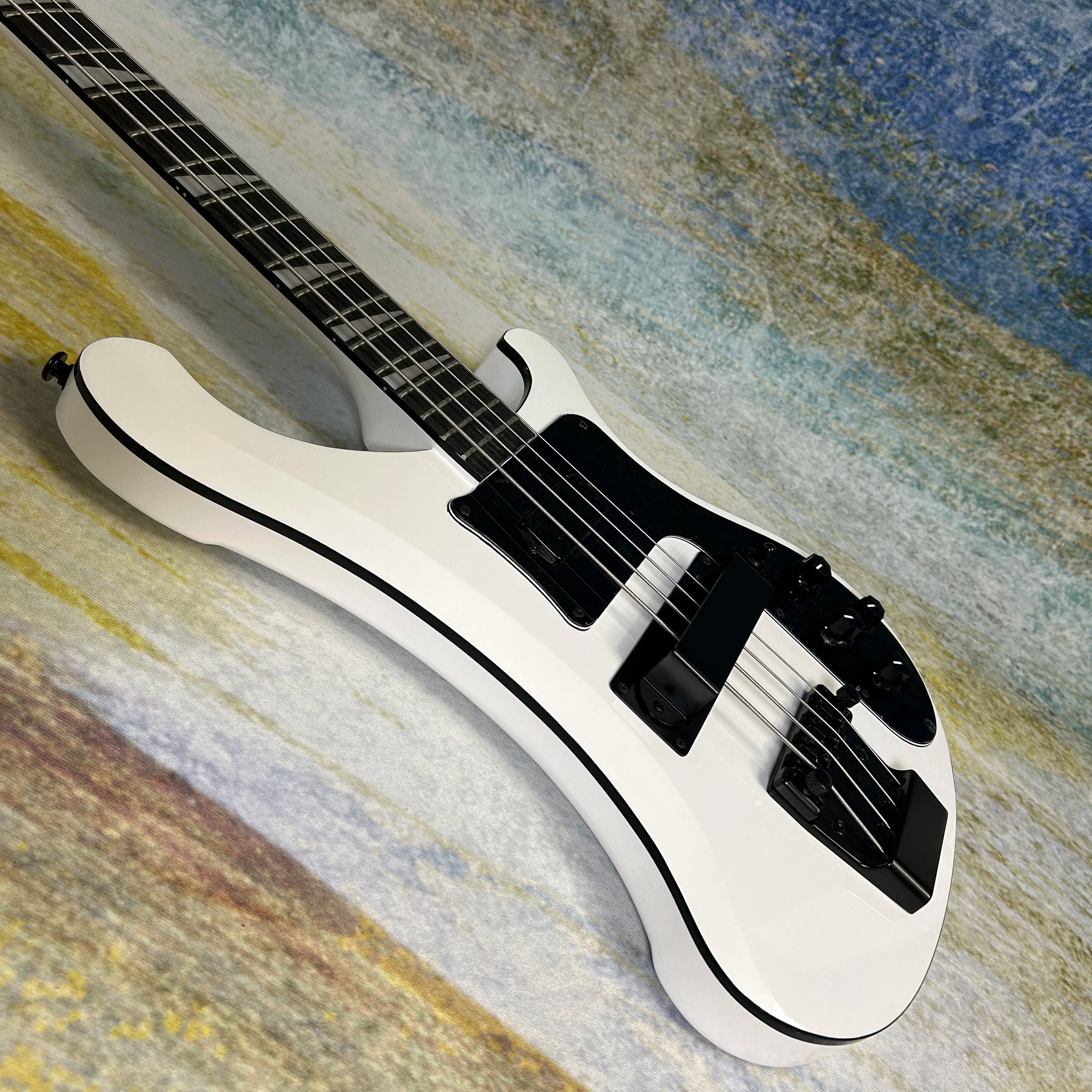 Hot Sale Electric Bass Guitars Ricken 4003 Model White Color Black Hardware