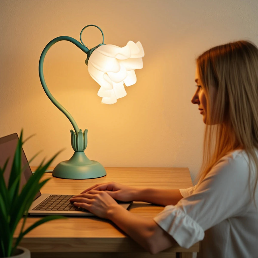 Vintage bedside flower lamp, adjustable direction lamp