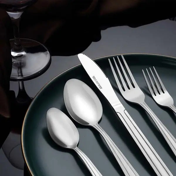 72 Pieces Silverware Set with Steak Knives